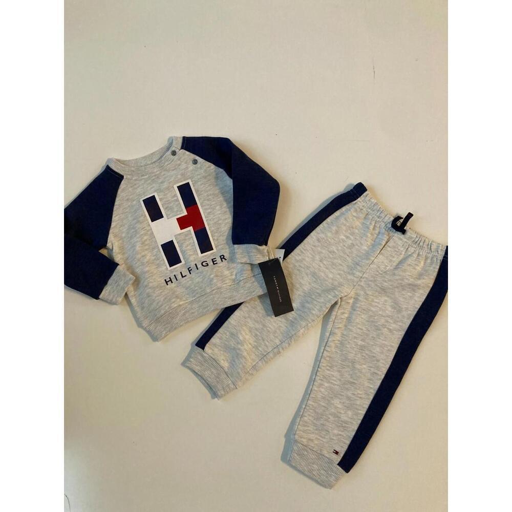 Tommy Hilfiger Baby Boy's Sweatshirt &Jogger Pants 2 Piece Set Size 24 M - Picture 8 of 10